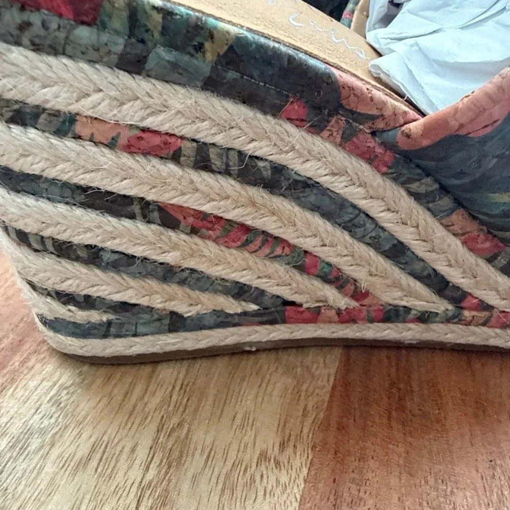 Coconuts by Matisse Audrey Hawaiian Womens 8M Cork Floral Espadrille Wedge Mules